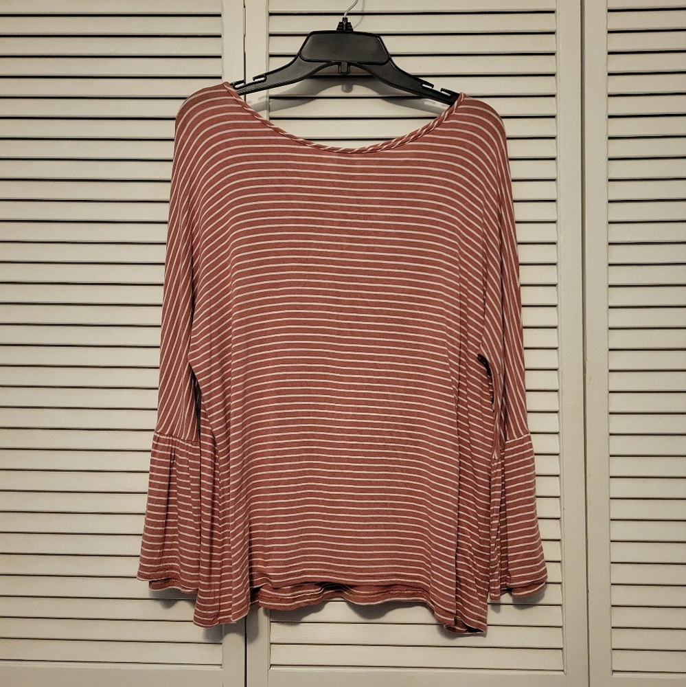 Lauren Conrad top